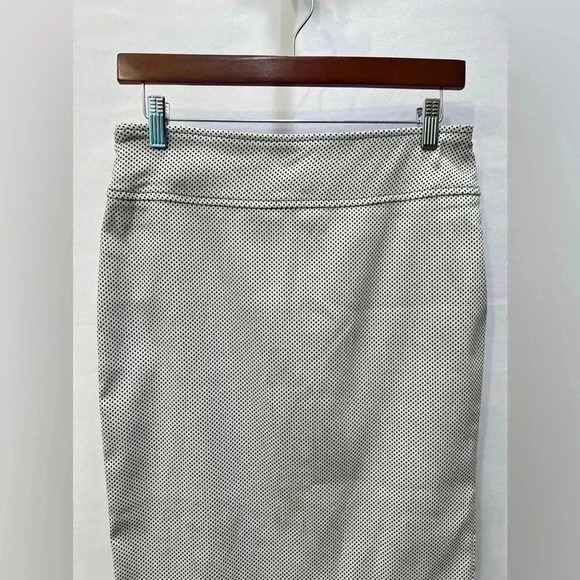 Soho Apparel Ltd Polka Dot Pencil Skirt Size S - Picture 3 of 7